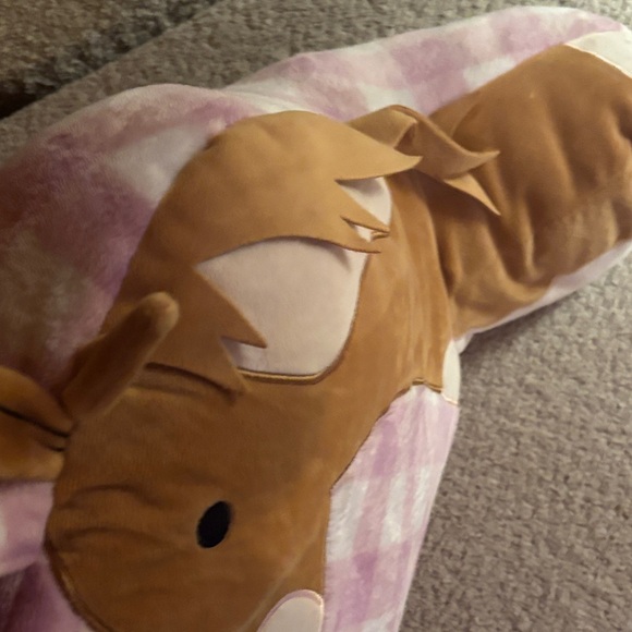 Horse Shaped back Pillow with Pink Checkered Design - Picture 4 of 8